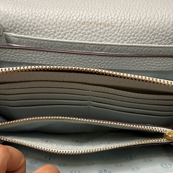 Tory Burch Taylor Flat Wallet Seltzer Blue - Picture 13 of 15